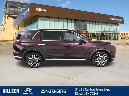 Used 2024 Hyundai Palisade SEL w/ Premium Package FWD image 9