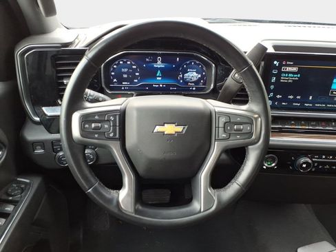 Used 2023 Chevrolet Silverado 1500 LT image 9