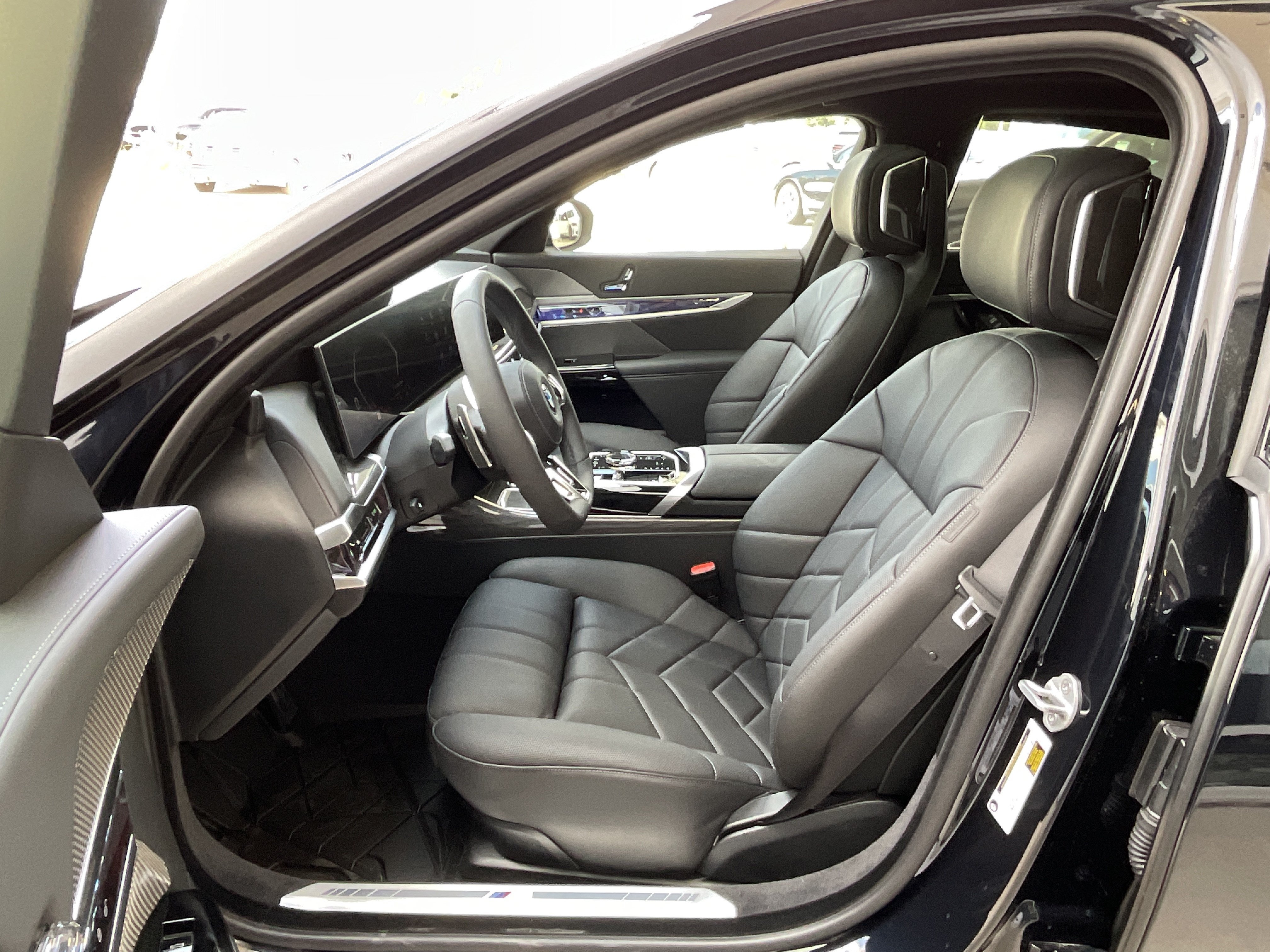 New 2026 BMW 740i w/ Executive Package RWD image 10