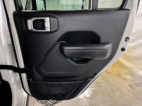 Used 2020 Jeep Gladiator Sport w/ Quick Order Package 24S image 15