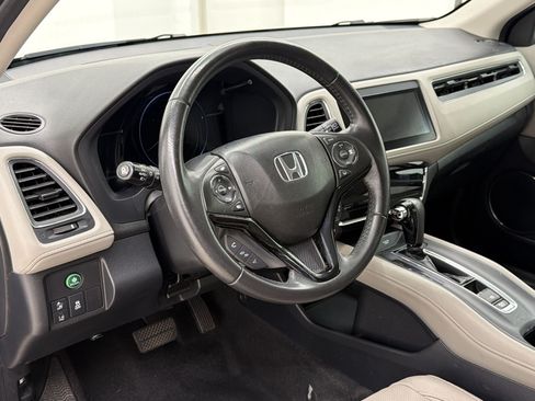 Used 2019 Honda HR-V EX-L image 4