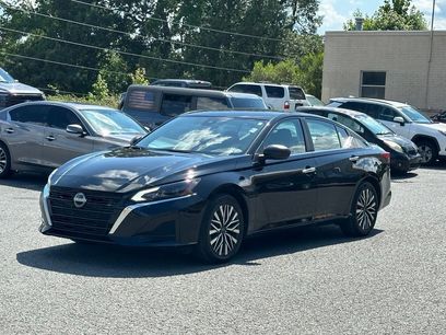 Used 2025 Nissan Altima 2.5 SV