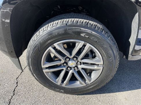 Used 2021 Chevrolet Colorado W/T w/ Custom Special Edition image 2