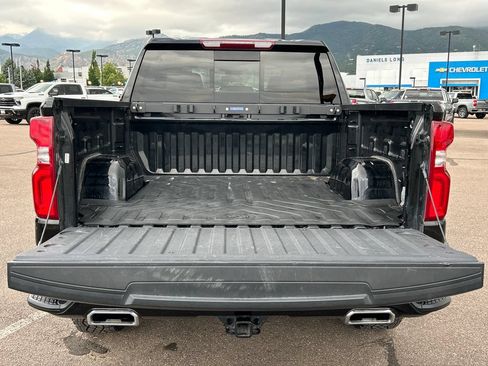 Used 2024 Chevrolet Silverado 1500 LT Trail Boss w/ Convenience Package II AWD/4WD image 5
