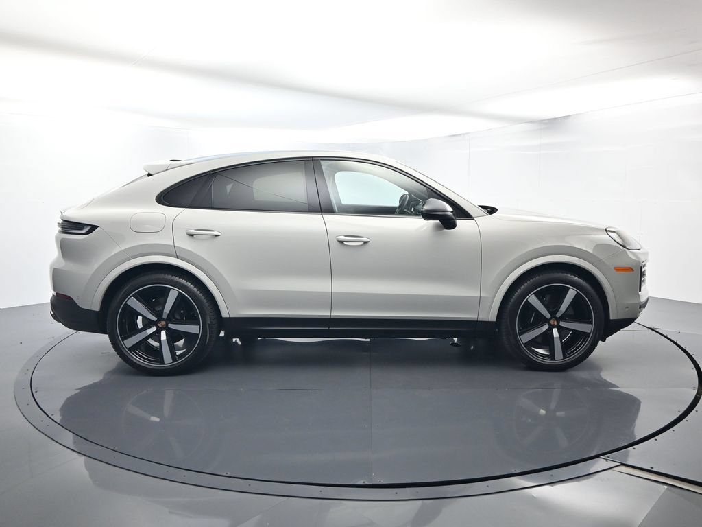 Certified 2026 Porsche Cayenne Coupe AWD/4WD image 16