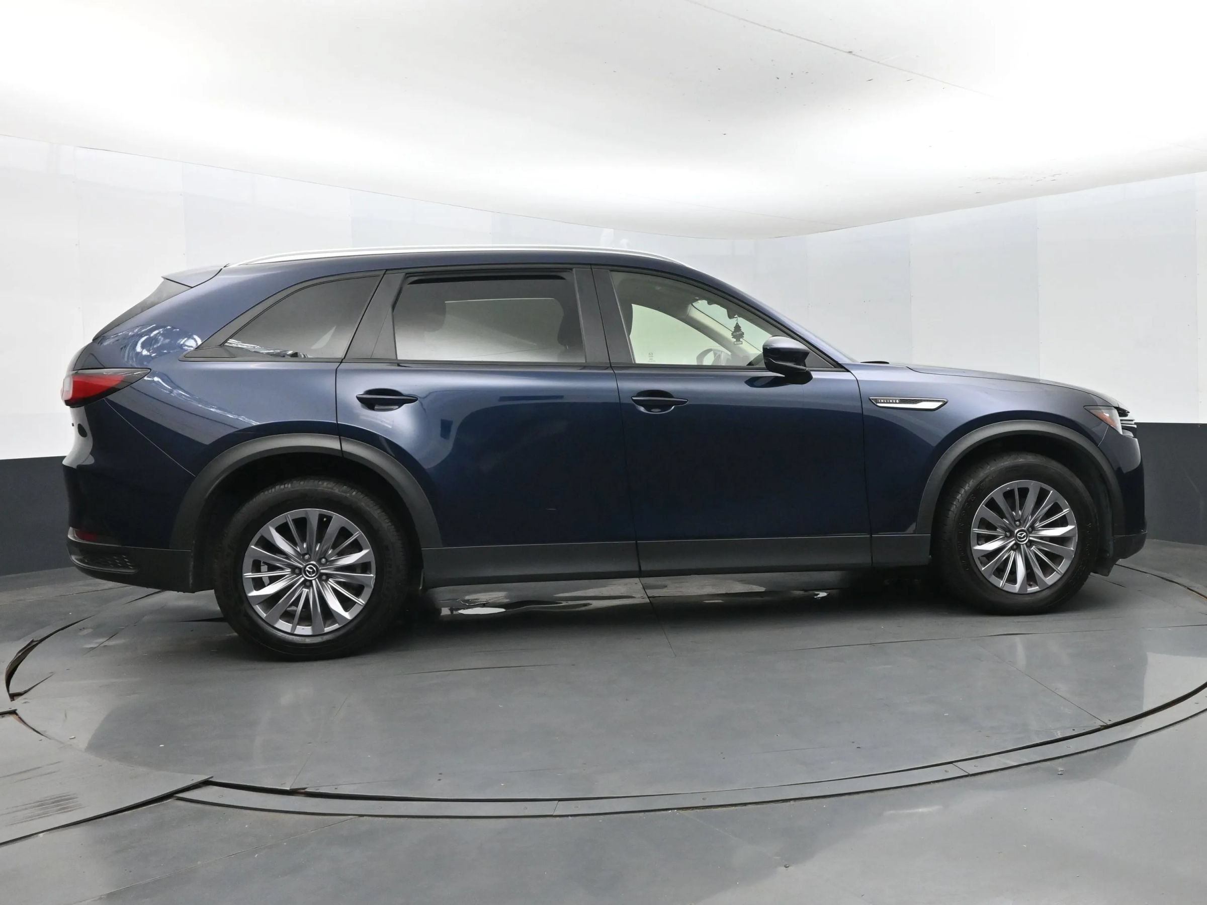 Used 2025 MAZDA CX-90 3.3 Turbo w/ Select Package AWD/4WD image 4