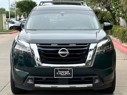 Used 2022 Nissan Pathfinder Platinum w/ Cargo Package FWD image 8