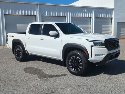 Certified 2024 Nissan Frontier PRO-4X w/ Off-Road Protection Package image 3