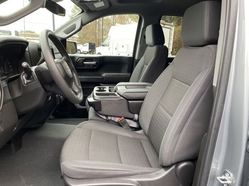 Used 2024 Chevrolet Silverado 1500 Custom image 16