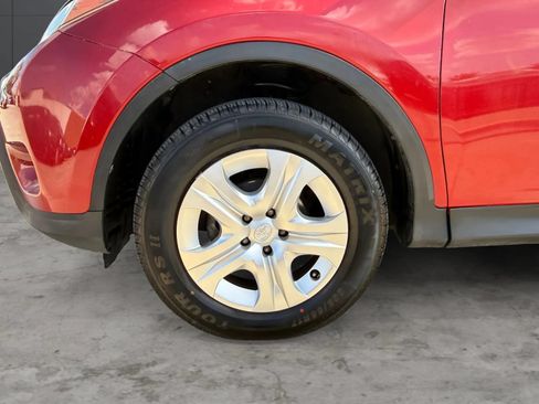 Used 2015 Toyota RAV4 LE AWD/4WD image 42