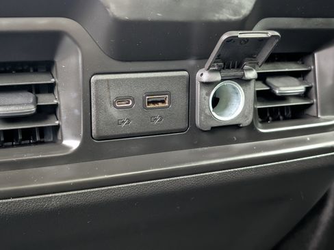 Used 2020 Chevrolet Silverado 1500 LT Trail Boss image 37