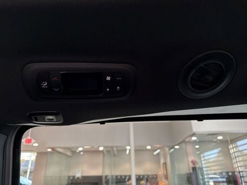 New 2026 Chrysler Pacifica Select w/ S Appearance Package image 33