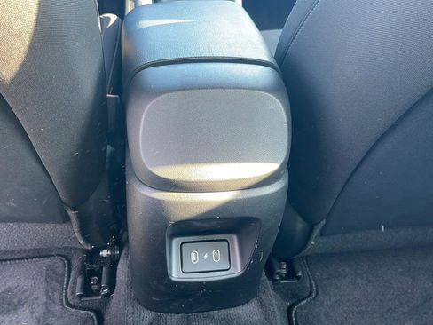 Certified 2024 Hyundai Elantra SEL FWD image 15