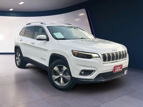 Used 2019 Jeep Cherokee Limited w/ Technology Group AWD/4WD image 7