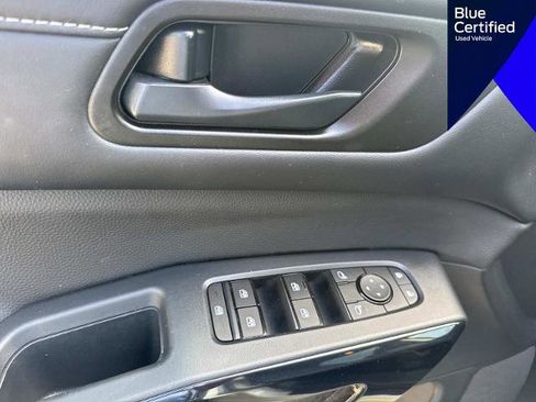 Used 2025 Nissan Pathfinder SV AWD/4WD image 26