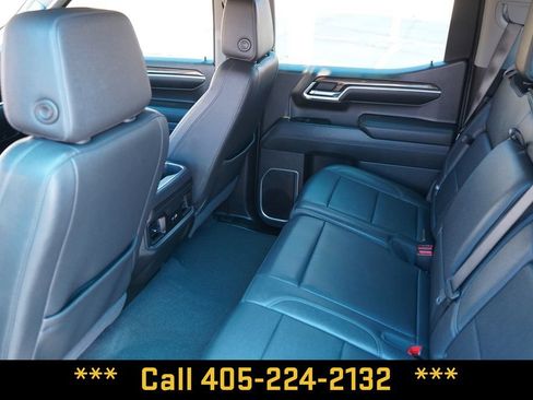 Used 2024 Chevrolet Silverado 1500 RST w/ Convenience Package II AWD/4WD image 32