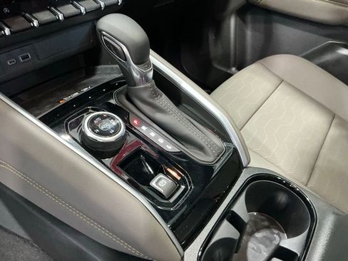 Used 2026 Chevrolet Colorado ZR2 w/ Technology Package image 19