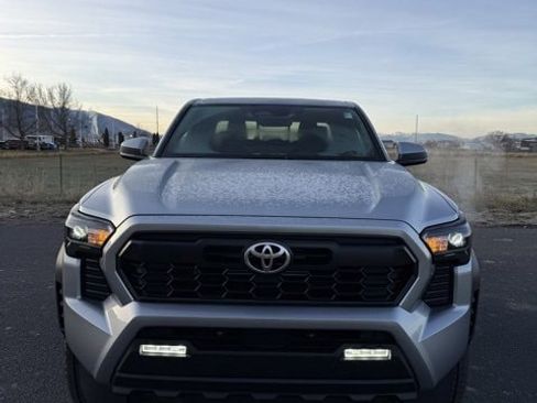 New 2025 Toyota Tacoma TRD Off-Road image 3