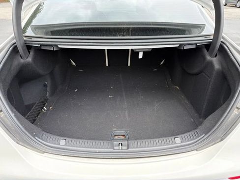 Used 2021 Mercedes-Benz E 350 4MATIC Sedan image 11