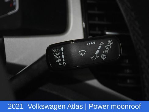 Used 2021 Volkswagen Atlas SEL Premium image 12