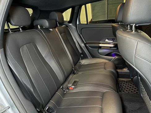 Certified 2025 Mercedes-Benz GLA 250 4MATIC image 15