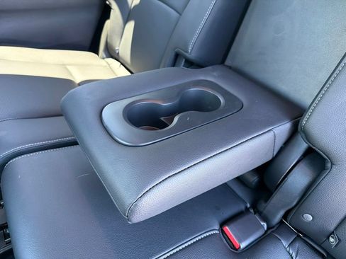 Certified 2025 Honda Passport EX-L image 37