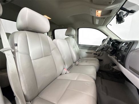 Used 2012 Chevrolet Silverado 1500 LT image 35