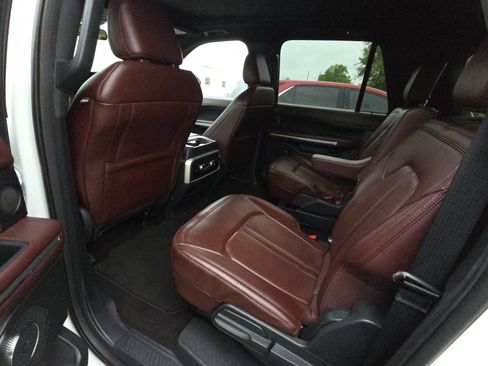 Used 2023 Ford Expedition Max Limited AWD/4WD image 13