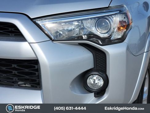 Used 2019 Toyota 4Runner SR5 Premium AWD/4WD image 10