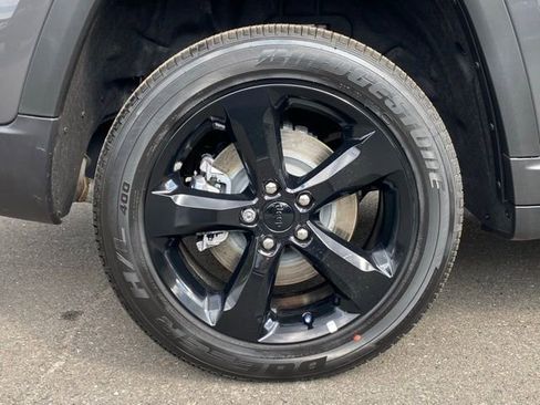 New 2025 Jeep Grand Cherokee L Altitude image 20