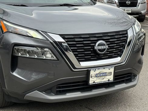 Used 2023 Nissan Rogue SV w/ SV Premium B Package image 8