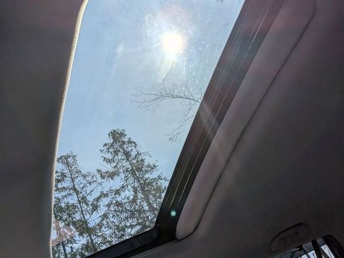 Used 2021 Honda Pilot EX-L image 16