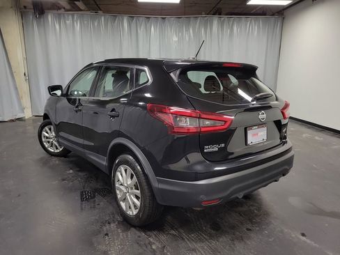 Used 2021 Nissan Rogue Sport S image 6