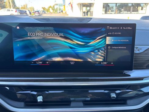 Used 2023 BMW X7 xDrive40i w/ Premium Package image 33