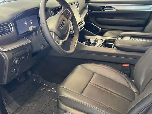 New 2026 Jeep Grand Wagoneer Limited w/ Convenience Group I image 14