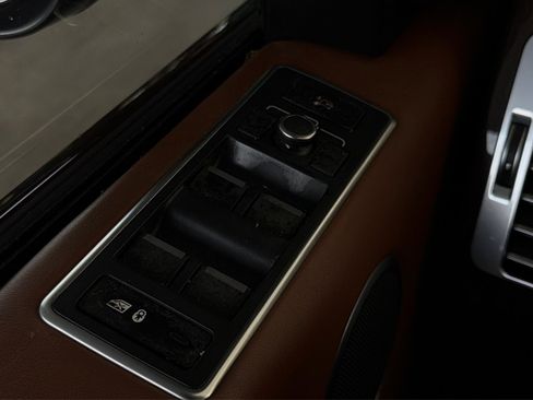 Used 2015 Land Rover Range Rover Autobiography AWD/4WD image 39