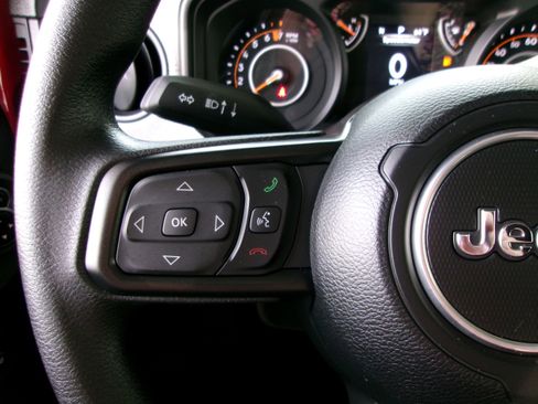 New 2025 Jeep Gladiator Sport image 10