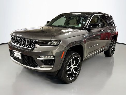 Used 2022 Jeep Grand Cherokee Summit image 1