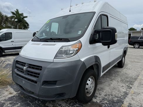 Used 2018 RAM ProMaster 2500 w/ Mopar Trailer Tow Group FWD image 1