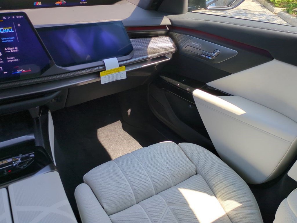 New 2027 BMW 740i w/ Executive Package RWD image 17
