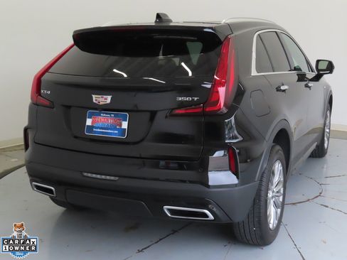 Used 2025 Cadillac XT4 Premium Luxury FWD image 3