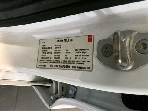 Used 2018 Tesla Model 3 image 8