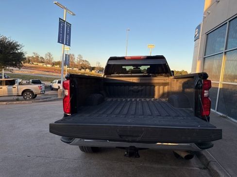Used 2022 Chevrolet Silverado 2500 LT w/ All Star Edition image 7