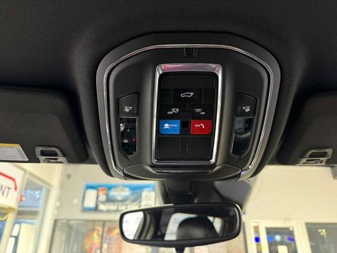 Used 2023 Jeep Grand Cherokee L Laredo image 16