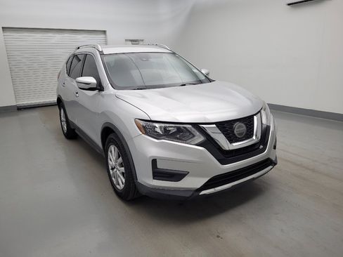 Used 2019 Nissan Rogue SV FWD image 13
