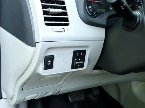 Used 2013 Toyota Corolla S Special Edition image 24