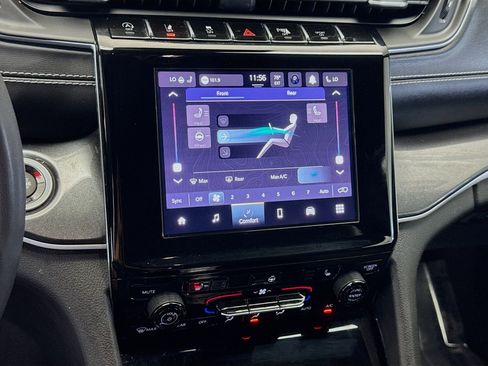 Used 2023 Jeep Grand Cherokee L Laredo image 12