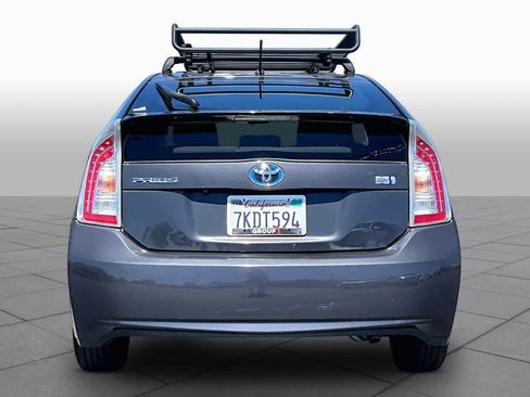 Used 2015 Toyota Prius Two FWD image 4