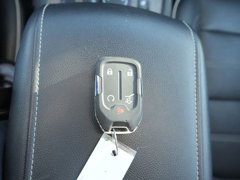 Used 2021 GMC Acadia Denali w/ GMC Pro Grade Package image 44