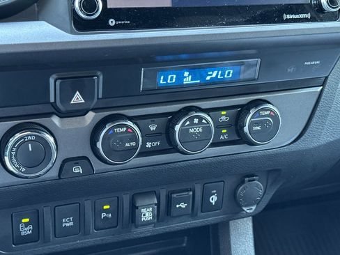 Certified 2023 Toyota Tacoma TRD Off-Road w/ Technology Package AWD/4WD image 19